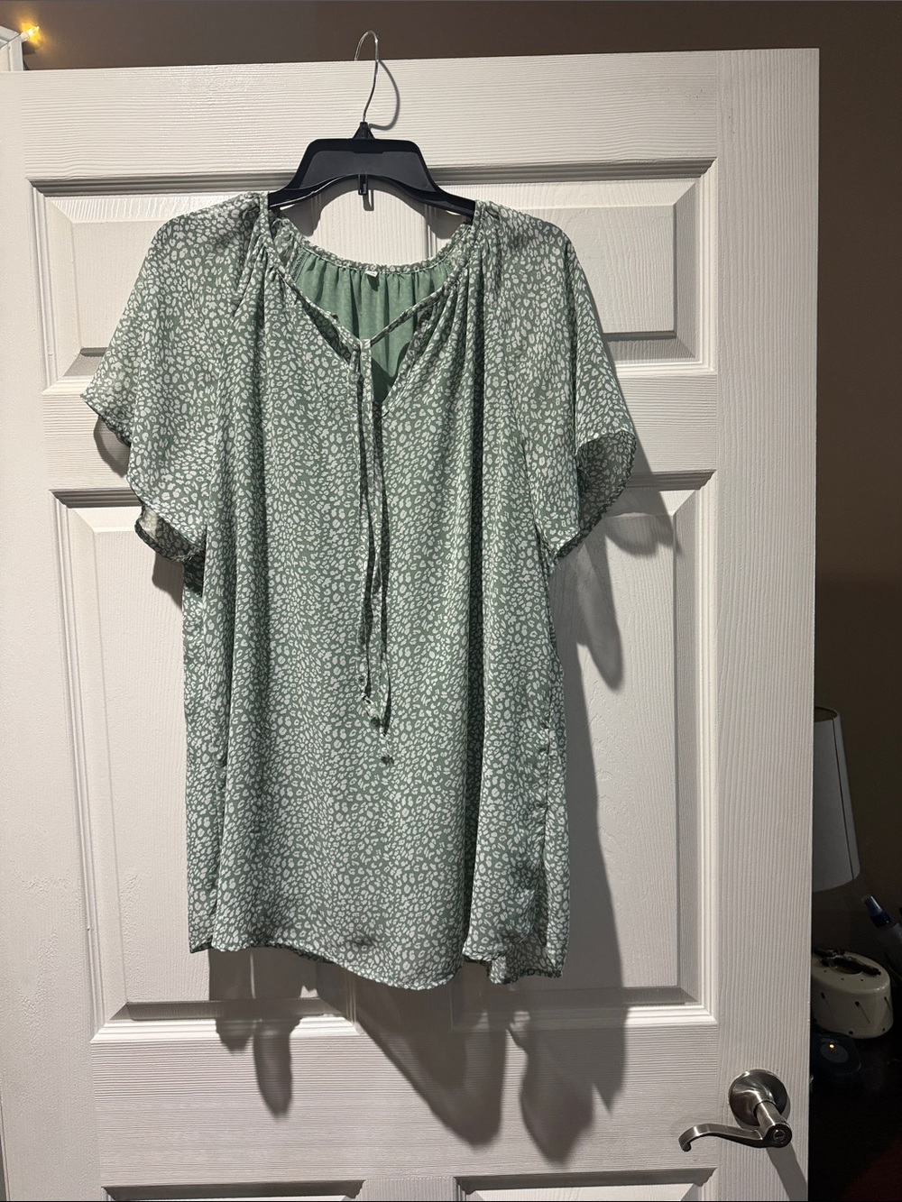 Women's Sage Green Tie-Front Flutter Sleeve Tunic